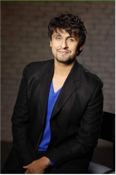 Rainy Day Songs, Bollywood Singers, Glamour Clothing, Sonu Nigam, Love Couple Photo, Actor Photo, Rainy Day, Singers, Fangirl