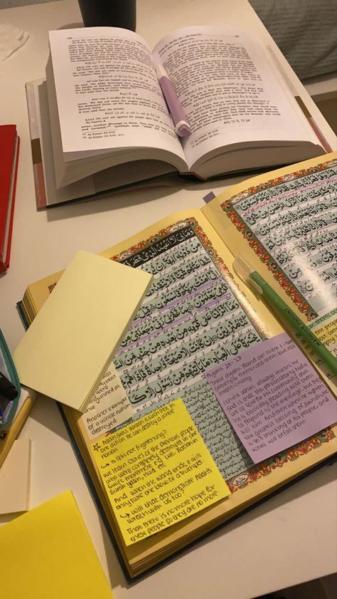 Quran Asethic, Studying Quran Aesthetic, Studying In Ramadan, Hifz Quran Aesthetic, Quran Journal Aesthetic, Islamic Study Aesthetic, Learning About Islam, Allah Vision Board, How To Study Quran