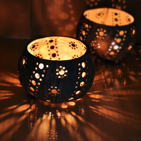 Thailand Original Creative Coconut Shell Candle Holder Romantic Wedding Home Decor Candle Stand Tea Light Holder Holiday Gift from Reliable gift tricks suppliers Coconut Craft Ideas, Easy Diy Candle Holders, Coconut Shell Candle, Coconut Decoration, Lilin Aroma, Shell Candle Holder, Diy Candles Easy, Coconut Shell Crafts, Wax Candles Diy