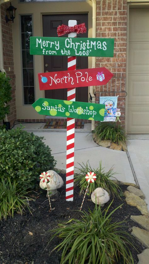 Christmas Crafts For Outside, Outside Christmas Decor Yard Decorations Diy, Christmas Decor Ideas Diy Outdoor, Easy Outdoor Christmas Decorations Diy, Christmas Outside Decor Ideas, Christmas Fence Decorations Outdoor, Simple Christmas Decorations Diy, Outdoor Christmas Signs, Homemade Outdoor Christmas Decorations