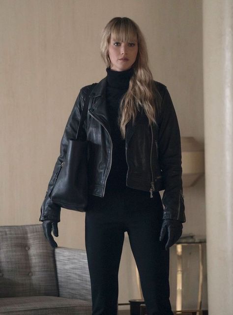 Dominika Egorova, Jennifer Lawrence Movies, Jennifer Lawrence Style, Red Sparrow, Wallpapers Images, Movie Wallpapers, All Black Outfit, Jennifer Lawrence, Black Leather Jacket