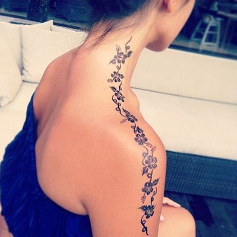 70 Amazing Shoulder Tattoos For Women - EcstasyCoffee Tatoo 3d, Girl Shoulder Tattoos, Lace Tattoo Design, Cool Shoulder Tattoos, Tattoo Trend, Vine Tattoos, Lace Tattoo, Shoulder Tattoos For Women, Maori Tattoo