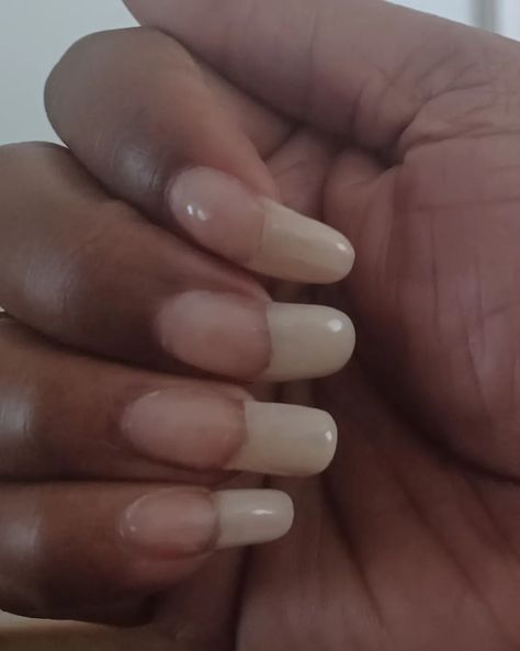 My simple summer look nail "American Manicur". These are American French nails. While the French nails use stark white tips and a clear or pink base, the American manicure goes for a more off-white tip with nude tones for the base. I love �❤️ this look! American French Nails, American Manicure, White Tips, Simple Summer, White Tip, Summer Look, French Nails, Summer Looks, Manicure