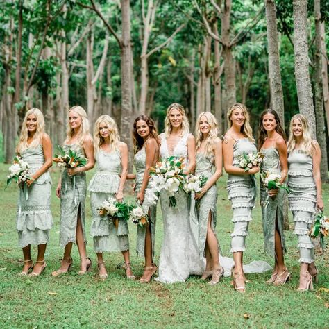 Flattering Bridesmaid Dresses, Summer Weddings Bridesmaids, Mint Bridesmaid, Spring Bridesmaid Dresses, Mint Bridesmaid Dresses, Sage Bridesmaid Dresses, Green Wedding Dresses, Lime Green Dress, Sage Green Bridesmaid Dress