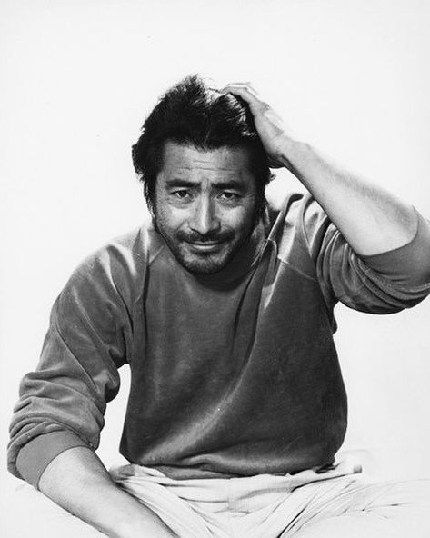 The great Toshiro Mifune. Toshiro Mifune Style, Mifune Toshiro, Kenji Mizoguchi, Toshiro Mifune, Hot Dads, Japanese Film, Face Reference, Film History, Aesthetic People