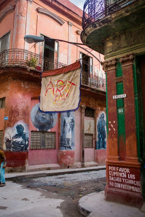 On The Streets of Havana Cuba Cuban Decor, Cuba People, Cuba Island, Cuba Culture, Cuba Fashion, Cuba Pictures, Cuba Beaches, Viva Cuba, Cuba Photography