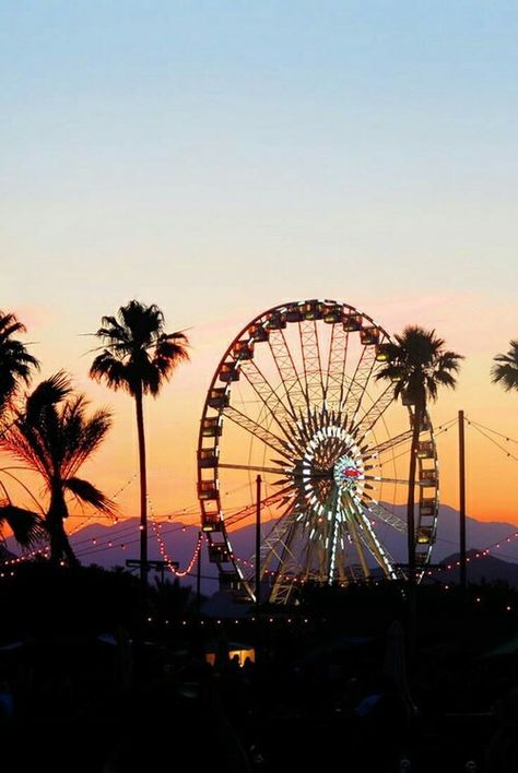 5 Tips to Staying Sober at Music Festivals | Passages Reflections Blog Destination Voyage, Festival Vibes, Jolie Photo, Pretty Places, Belle Photo, The Words, Pretty Pictures, Ferris Wheel, Happy Places