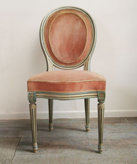 Louis 16 Furniture, Louis Chairs, Dinner Chair, Colour Analysis, Table Chairs, Upholstered Side Chair, Wedding Dinner, French Country Style, Velvet Upholstery