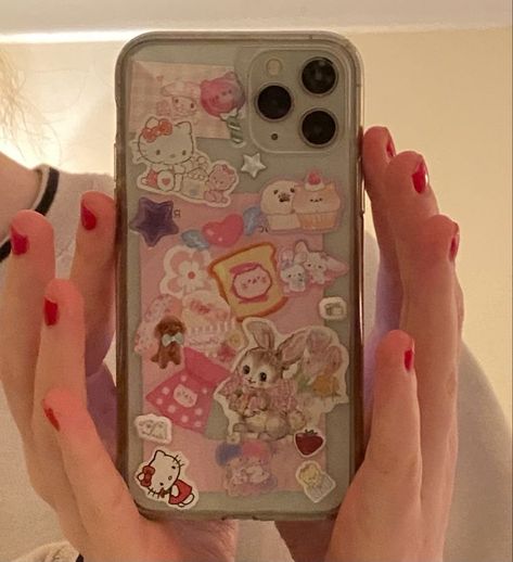 cute pink phone case inspo Silk Bow Hair, Phonecase Ideas, Phone Case Inspo, Monochrome Nails, Clear Phone Case Design, Kpop Phone Cases, Pink Phone Case, Pink Phone, Girly Phone Cases