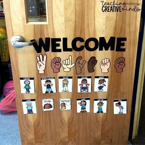 Teacher Morning Greeting, Student Greetings At The Door, Door Greetings For Classroom, Teacher Greetings At The Door, Welcome Door Preschool, Preschool Welcome Activities, Preschool Greetings, Morning Greetings For Classroom, Preschool Welcome Board