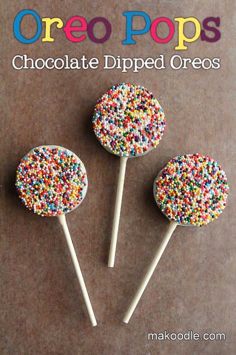 Oreo Pops Oreo Dip, Chocolate Dipped Oreos, Dipped Oreos, Torte Cupcake, Oreo Pops, Diy Gifts For Kids, Birthday Treats, Chocolate Dipped, Sweets Treats