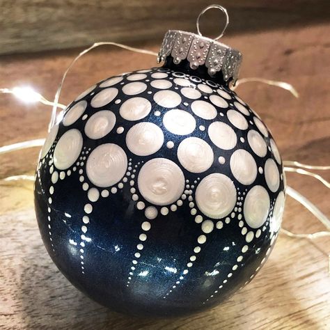 Falling Snow Christmas Ornament Dot Art Mandala Bauble | Etsy Painting Ornaments, Christmas Orniments, Dot Art Mandala, Handpainted Christmas Ornaments, Christmas Mandala, Christmas Globes, Mandala Rock Art, Falling Snow, Christmas Rock