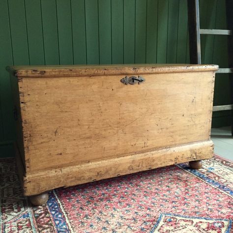 Rustic Chest Trunk, Antique Storage Chest, Vintage Blanket Box, Vintage Trunk Entryway, Vintage Storage Chest, Wooden Storage Chest, Wooden Blanket Chest, Vintage Blanket Chest, Antique Blanket Chests