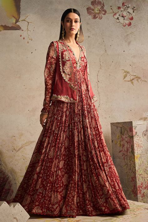 Shop for Ridhi Mehra Red Dazzle Floral Print Anarkali And Jacket Set for Women Online at Aza Fashions Organza Jacket, Ridhi Mehra, Chiffon Jacket, Long Anarkali, Anarkali Dress Pattern, Red Ochre, Jacket Fabric, Red Chiffon, Indian Gowns