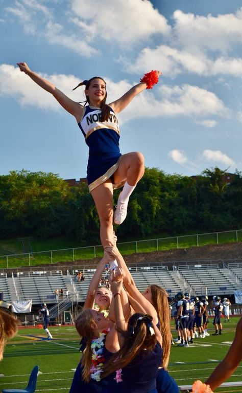 Bestie Activities, Cheerleading Aesthetic, Cheer Jumps, Cheerleading Poses, Cheer Flyer, Cheer Season, Puggle Dogs, Cheer Tryouts, Varsity Cheer