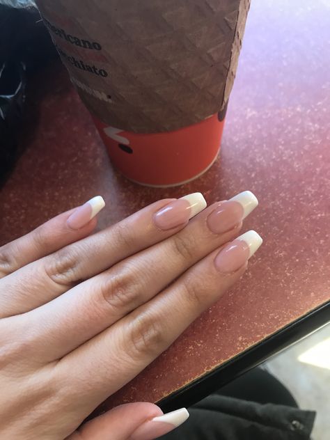 Cream Tip Acrylic Nails, Plain Acrylic Nails French Tip, Short Coffin White Tip Nails, French Tip Acrylic Nails Whit, Pink And White French Tip Nails Coffin, Small Coffin French Tip Nails, Square Medium French Tip, French Tip Gel Nails Coffin, White French Nails Coffin