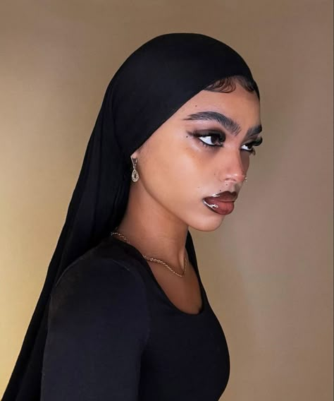 Hijab Styles With Hair Showing, Christian Face Veil, Christian Veiling Black Women, Hijab With Hair Showing, Veiling Styles, Christian Veils, Christian Veiling, Modest Christian Clothing, Christian Modesty