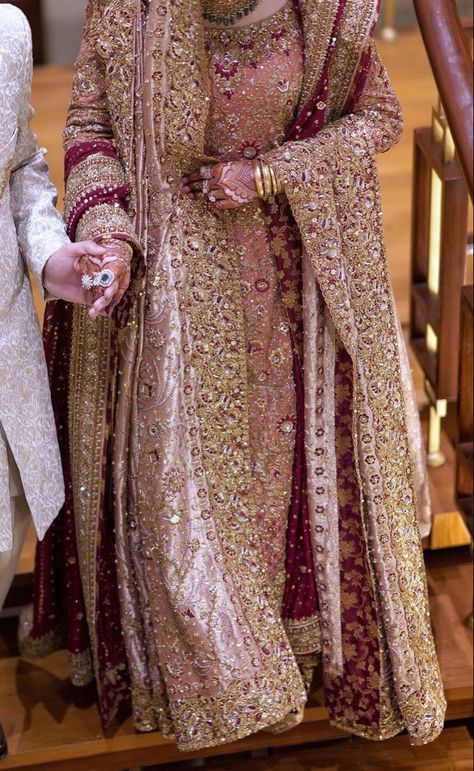 Hyderabadi Bridal Dress, Dr Haroon Bridal, Pakistan Bridal Dress, Baraat Outfit, Baraat Dress, Dr Haroon, Pakistani Bridal Couture, Walima Dress, Red Bridal Dress