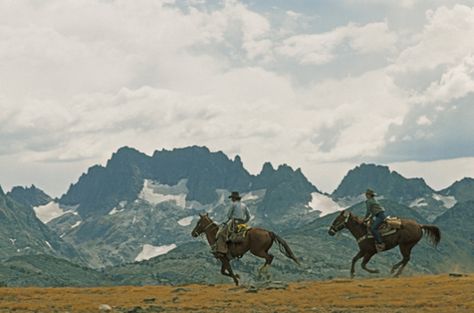 There is NOTHING in the world like the feeling of riding on the back of a horse- full speed. A Well Traveled Woman, Cowboy Aesthetic, Western Aesthetic, In Another Life, Inspiring Images, Two Men, Western Art, Horse Girl, Old West