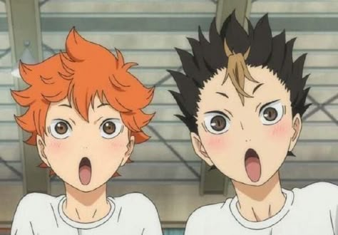 Who has a crush on you in Haikyuu! - Cuestionario Nishinoya Yuu, Hinata Shoyo, Haikyuu 3, Haikyuu Anime, Glass Painting, Anime Stuff, Anime Icons, Wallpapers, My Saves