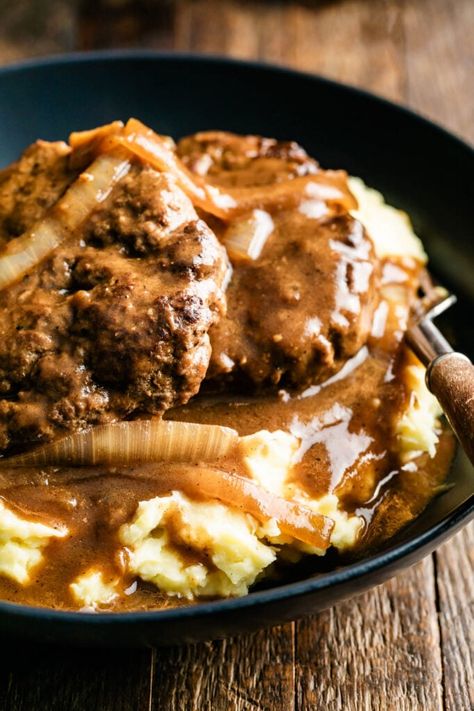 Soul Food Sunday Dinner Ideas, Soul Food Sunday, Brown Onion Gravy, Cabbage Recipes Southern, Hamburger Steak And Gravy, Southern Fried Catfish, Sunday Dinner Ideas, Hamburger Steaks, Soul Food Recipes