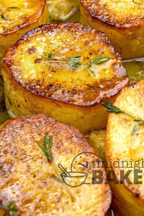 Buttery Potatoes In Oven, Buttery Roasted Potatoes, Different Ways To Make Potatoes, Best Potato Side Dishes, Ways To Make Potatoes, Melting Potatoes Recipe, Melting Potatoes, Best Potato Recipes, Potato Recipes Side Dishes