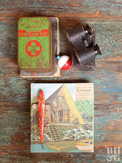 fishing and camp-inspired decor Cottage Decorating Ideas, Retro Cabin, Lake Cabin Decor, Distressed Wood Furniture, Cottage Decorating, Cabin Signs, Frame Cabin, Fishing Bobber, Vintage Cabin