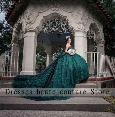 Luxury Emerald Green Lace Ball Gown Quinceanera Dresses 2024 With Bow Beaded Appliques Sweet 16 Emerald Green Lace, Ball Gown Quinceanera Dresses, Lace Ball Gowns, 16 Dress, Sweet 16 Dresses, Beaded Applique, Dresses 2024, Green Lace, Quinceanera Dresses