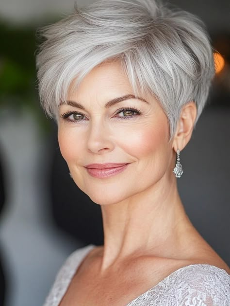 Pixie Hairstyles For Older Women, Edgy Short Haircuts, Hairstyles For Older Women, Short Silver Hair, Short Hair Images, Fred Flintstone, Short Hair Pixie Cuts, Choppy Bob Hairstyles, Messy Short Hair