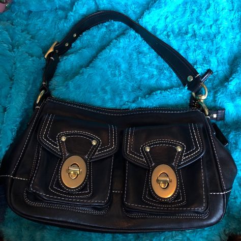 Black Leather Authentic Coach Bag, Never Used Excellent Condition! Swiss Summer, Thrift Manifest, Coach Vintage Handbags, Y2k Shoulder Bag, Vintage Coach Bag, Coach Satchel, Deez Nuts, Handbag Essentials, Tan Handbags