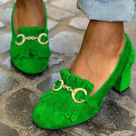 Fashion Walk, Women's Slip Ons, Heels Online, Retro Mode, Block Heel Shoes, Green Suede, Suede Loafers, Vintage Casual, Zambia