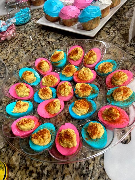 Gender Reveal Ideas Colors, Easy Gender Reveal Food Ideas, Food For Gender Reveal, Cheap Gender Reveal Ideas, Gender Reveal Games Ideas, Gender Reveal Appetizers, Gender Reveal Food Ideas Appetizers, Small Gender Reveal Ideas, Blue Deviled Eggs