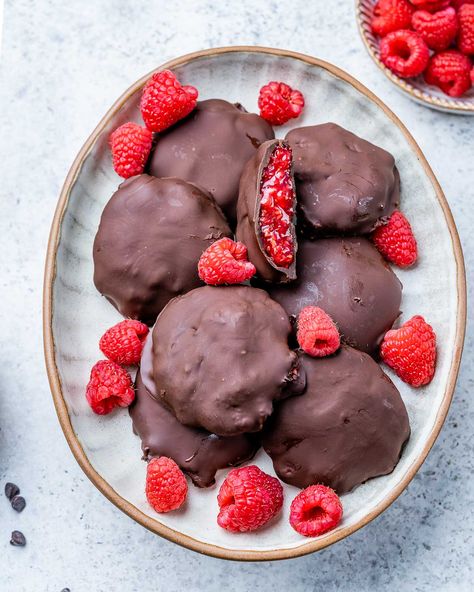 Raspberry Filled Chocolate Bites Raspberry Yogurt, Chocolate Bites, Raspberry Filling, Clean Food Crush, Food Crush, Perfect Together, Clean Food, Healthy Sweets Recipes, Nutritious Snacks