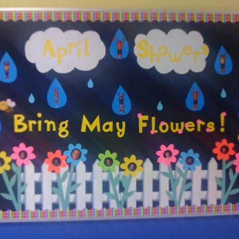 April/May board Developmental Preschool, April Decor, Spring Bulletin Boards Preschool, Flowers Preschool, Prek Easter, School Methods, Toddler Bulletin Boards, April Bulletin Boards, Spring Classroom Door