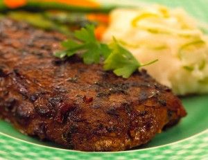 Prairie-Style Tri-Tip Steak canadian recipe Tri Tip Steak Recipes, Sirloin Steak Recipes, Marinated Flank Steak, Flank Steak Recipes, Tri Tip, Canadian Food, Baked Pork Chops, Baked Pork, Steak Recipe