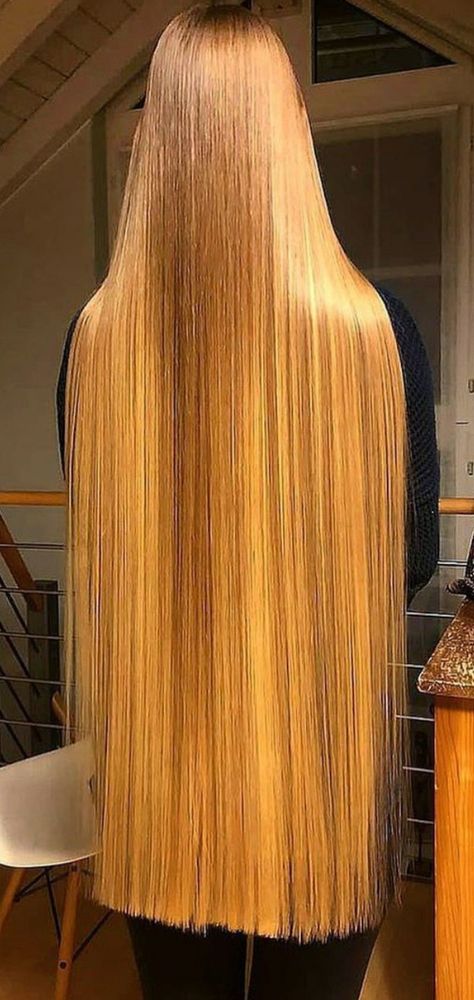 Longest Hair, Long Hair Images, Extremely Long Hair, Extra Long Hair, Pale White, Long Silky Hair, Long Blond, Long Hair Pictures, Flowing Hair