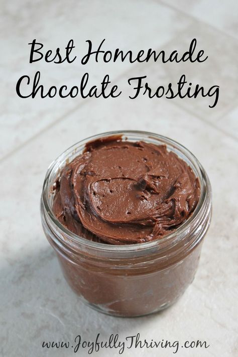 Recipe Image Easy Frosting Recipe, Cupcake Creme, Chocolate Frosting Recipe, Homemade Chocolate Frosting, Kek Coklat, Easy Frosting, Frosting Recipes Easy, Chocolate Frosting Recipes, Homemade Frosting