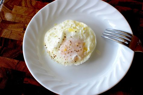 Microwave "Fried" Egg Microwave Egg Sandwich, Over Easy Eggs In Microwave, How To Cook An Egg In The Microwave, Microwave Eggs Over Easy, Microwave Eggs In A Cup, Microwaved Eggs, Microwave An Egg, Recipes In Microwave, Cook Egg In Microwave