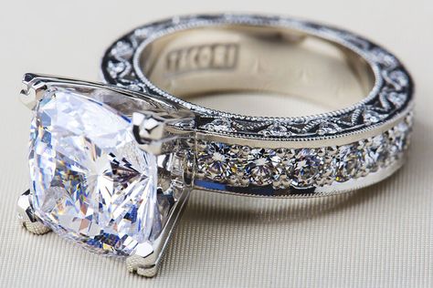 Tacori Wedding Rings, Ring Upgrade, Big Wedding Rings, Tacori Engagement Rings, Vintage Halo, Ring Proposal, Wedding Band Designs, Ring Cushion, Engagement Ring Guide