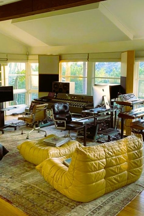 Home Music Rooms, Home Studio Setup, Music Studio Room, Togo Sofa, Home Studio Music, Studio Room, Room Design Bedroom, Dream Apartment, Music Studio