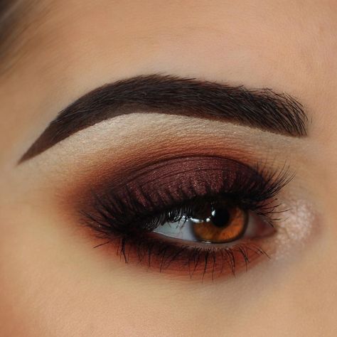 Burnt Orange Smokey Eye Makeup, Dark Orange Makeup Looks, Autumn Wedding Makeup, Burnt Orange Eyeshadow, Grunge Eyeshadow, Orange Eyeshadow Looks, Burgundy Makeup Look, Burgundy Eyeshadow, Beginner Makeup Kit