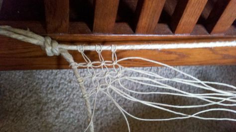 Hemp DIY lizard hammock using pelican knots Reptile Hammock, Bearded Dragon Hammock, Hermit Crab Habitat, Diy Reptile, Bearded Dragon Diy, Bearded Dragon Terrarium, Bearded Dragon Enclosure, Bearded Dragon Cage, Bearded Dragon Habitat