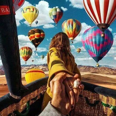 Couple inside a hot air balloon with sky full of hot air balloons Gopro Pictures, Murad Osmann, Photo Voyage, Couples Goals, Tumblr Wallpaper, Foto Inspiration, Hot Air Balloon, Air Balloon, Travel Pictures