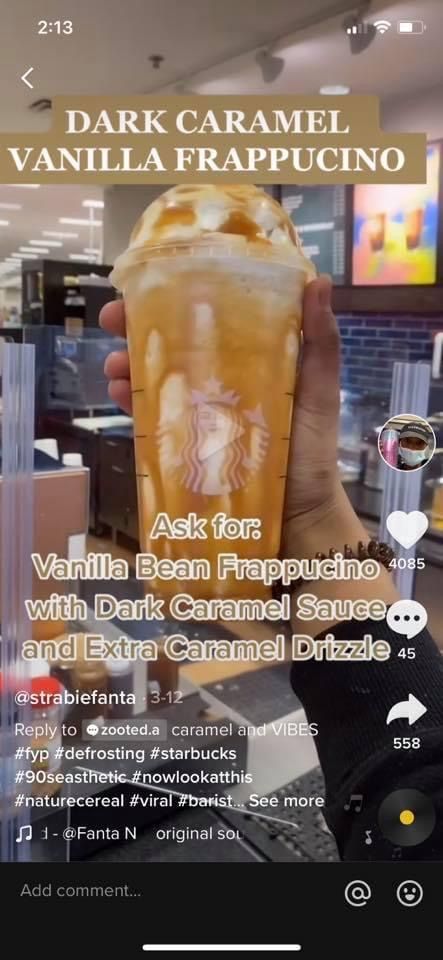 Starbucks Valentines Drinks, Frozen Coffee Drinks, Vanilla Frappuccino, Caramel Drinks, Starbucks Secret Menu Recipes, Starbucks Drinks Diy, Secret Starbucks Recipes, Caramel Frappuccino, Coffee Recipes Starbucks