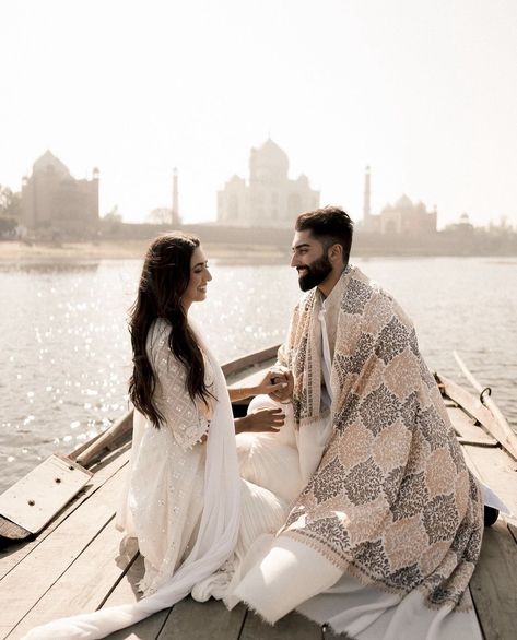 Pre Wedding Photoshoot India, Pre Wedding Photoshoot Theme, Indian Wedding Pictures, Pre Wedding Photoshoot Props, Wedding Photoshoot Props, Pre Wedding Shoot Ideas, Pre Wedding Photoshoot Outdoor, India Wedding, Romantic Photoshoot