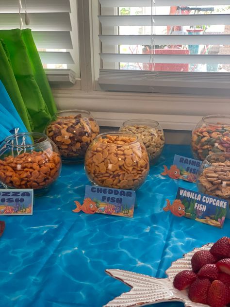 First Birthday Ofishally One, Oh Fishally Three Birthday, Ofishally One Birthday Centerpiece, Ofishally One Party Food, Fishing Birthday Food Ideas, O Fish Ally Two Birthday Decorations, Oh Fishally One Birthday Balloon Arch, Ofishally One Birthday Games, Ofishally One Birthday Theme