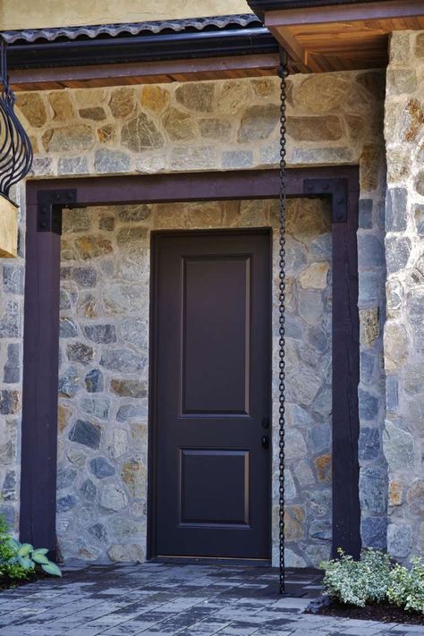 Fieldstone Overgrout – K2 Stone Stone Veneer Exterior, Exterior Renovation, Exterior Stone, Farmhouse Exterior, Stone Veneer, Old Stone, Village Houses, Exterior Paint, Old House