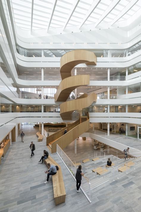 Gallery of Segerstedthuset Extension in Uppsala University / 3XN - 22 Uppsala University, Atrium Design, University Architecture, Stairs Architecture, Interior Stairs, Public Building, School Architecture, Staircase Design, Stairs Design