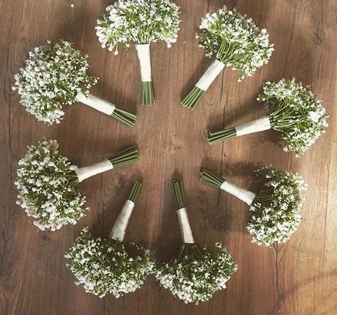 🌿 Boho Chic Beauty: Gypsophila Bridesmaid Bouquet - Rustic Elegance on Etsy! 🌸 Create an enchanting atmosphere at your boho or rustic wedding with our stunning Gypsophila bridesmaid bouquet, meticulously crafted with faux flowers. Available now in our Etsy shop! ✨ Why Choose Our Gypsophila Bouquet? 🌸 Airy & Whimsical: Gypsophila adds a delicate and bohemian touch to your bridesmaids' ensemble. 🍃 Rustic Elegance: Perfect for outdoor or rustic-themed weddings, bringing a natural charm. 💐 Faux Floral Perfection: High-quality faux flowers for everlasting beauty without compromise. ✨ Perfect for Boho & Rustic Occasions 🌿 Weddings & Outdoor Ceremonies: Elevate your bridesmaids' style with a touch of bohemian allure. 💍 Rustic Celebrations: Complement your theme with a bouquet that embodies Gypsophila Bridesmaid Bouquet, Bridemaid Bouquet, Artificial Bridal Bouquets, Gypsophila Bouquet, Bridesmaid Bouquet White, Bridal Bouquet Flowers, Boda Mexicana, Future Wedding Plans, Bridesmaid Flowers