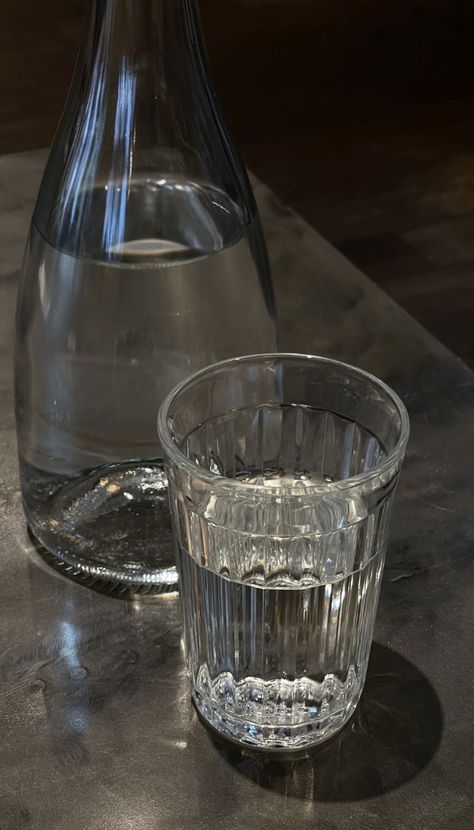 Water In Glass Aesthetic, Water Drink Aesthetic, Mineral Water Aesthetic, Water Drinking Aesthetic, Water Glass Aesthetic, Glass Of Water Aesthetic, Drink Water Aesthetic, Study Leave, Manifesting Health